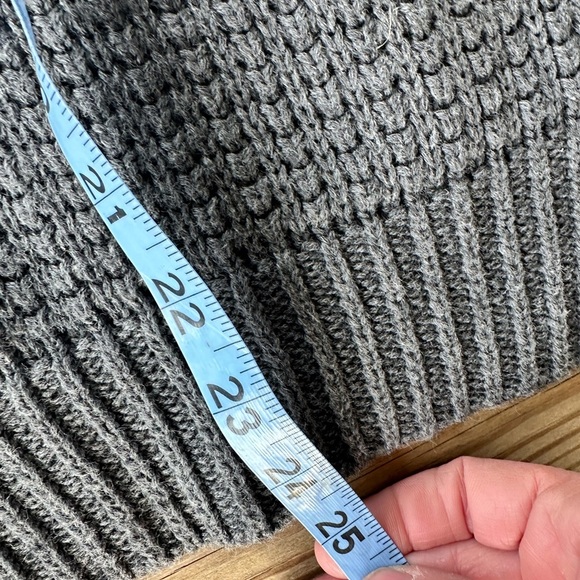 Michael Kors gray chunky knit sweater size S - Picture 12 of 15